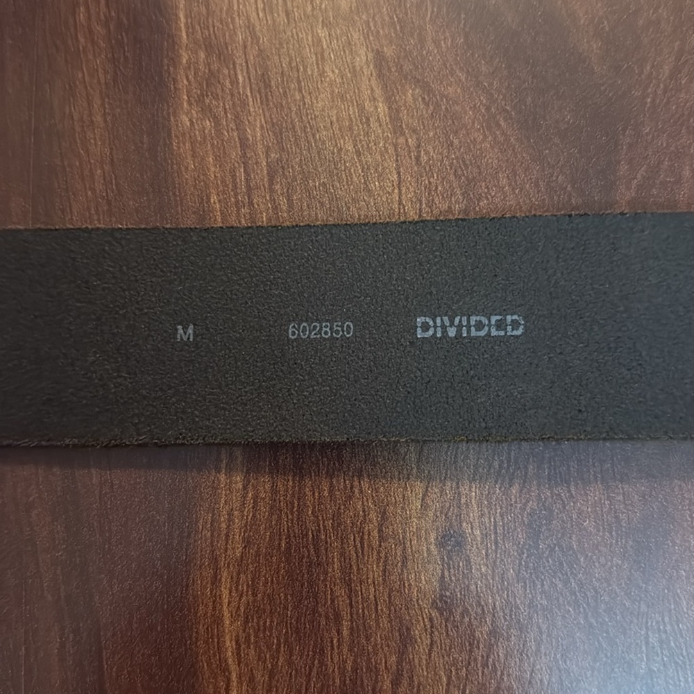 DIVIDED Women's Black Belt Size Medium - Picture 3 of 11